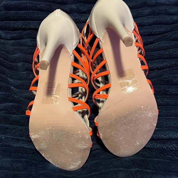 Izabella Rue Stephe Grey/Orange shoe size 9 - Picture 5 of 5
